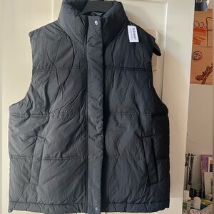 Old Navy Black Water-Resistant Puffer Vest